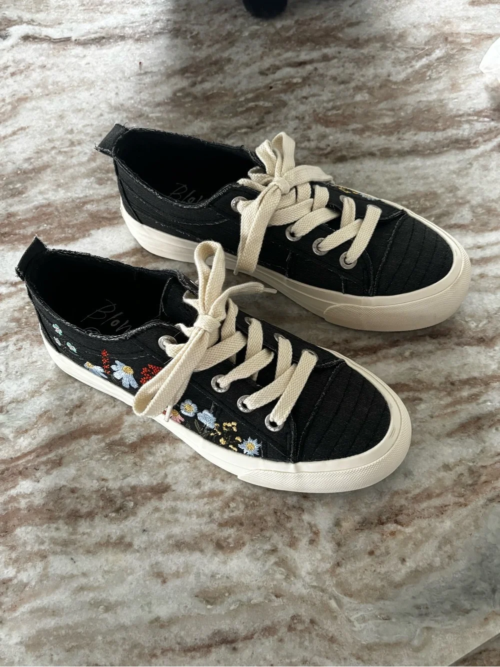 Blowfish Malibu black canvas